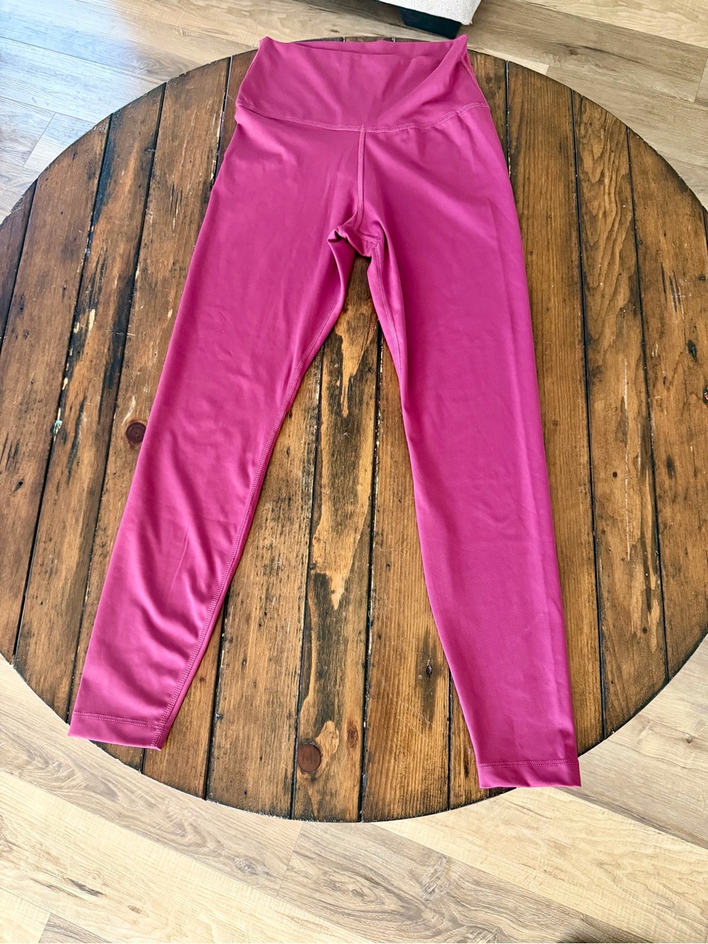 Nike High-Rise Pink Berry Leggings Women’s – Buttery Soft Athletic Yoga